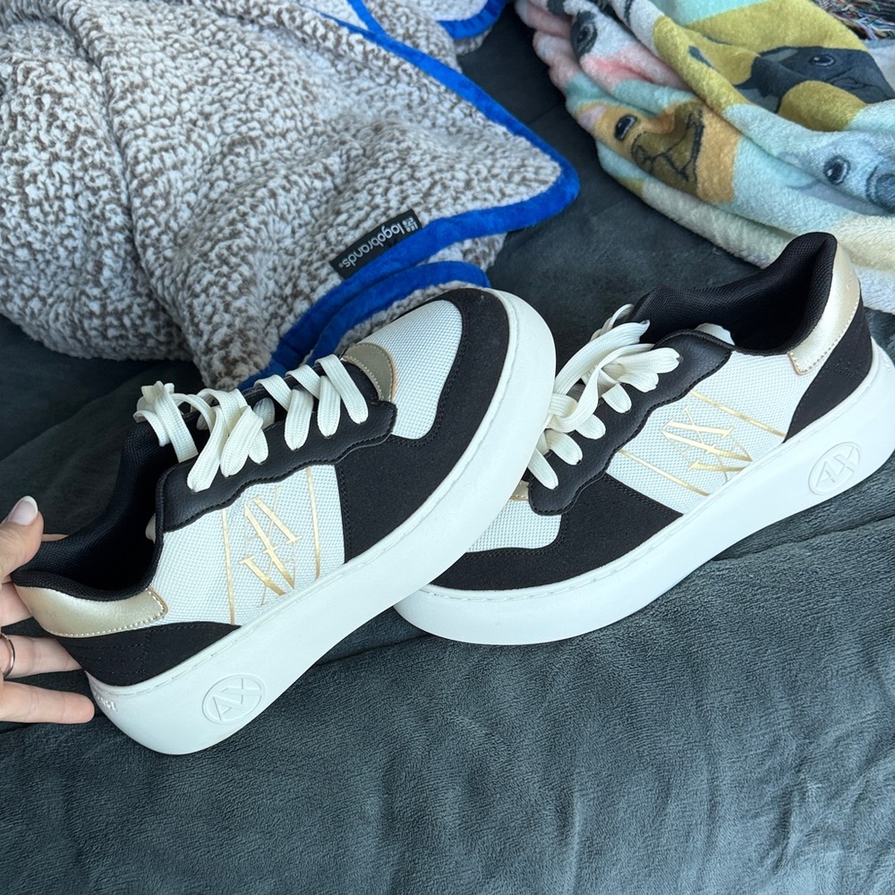 **NWOT Armani Exchange Black and White Lace-Up Sneakers